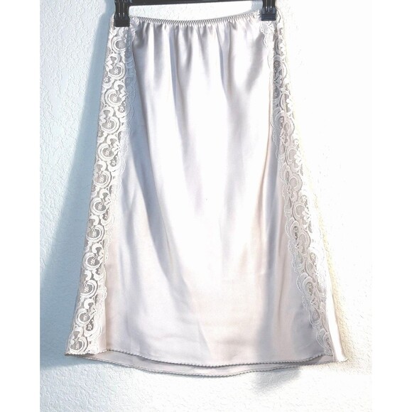 WESTFORM Dresses & Skirts - Vintage Westform Half Slip Skirt Medium Silver Gray Satin Wide Lace Sides USA